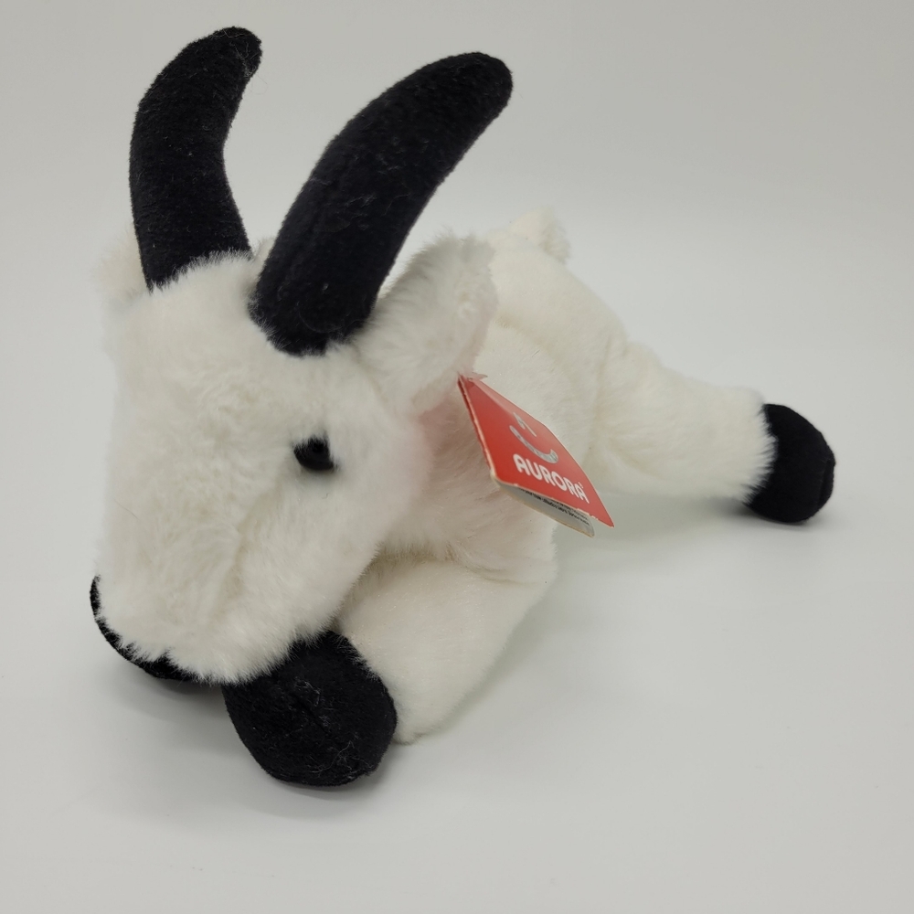 Aurora Rocky Mountain Goat Plush Toy White Black NEW Display